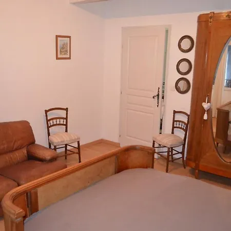 La Maison De Pierre 펜션 *