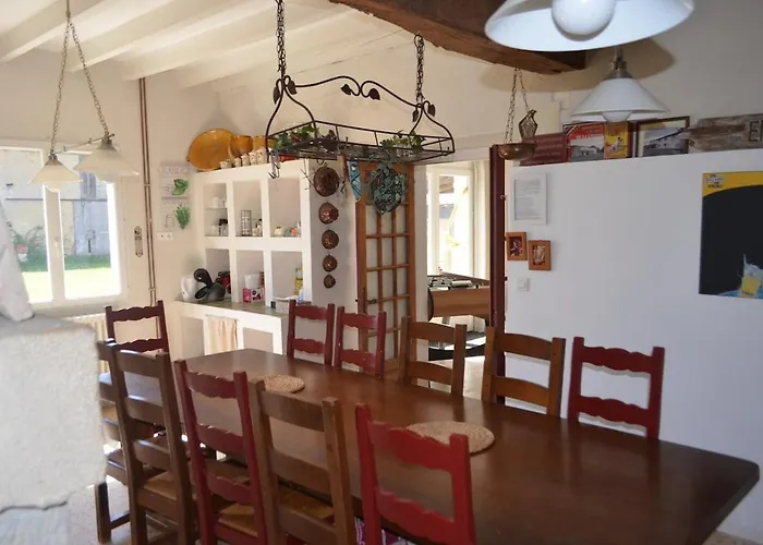 La Maison De Pierre * Manses