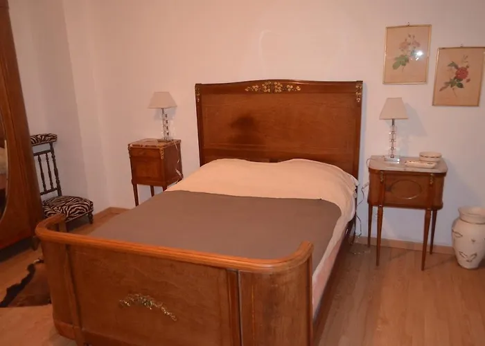 La Maison De Pierre * Manses